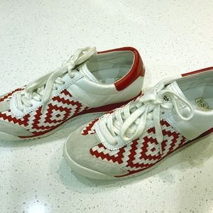Ash red / white Scorpio sneakers